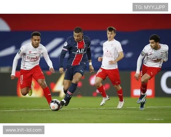 法兰西荣耀再现足球博物馆展映法甲百年辉煌