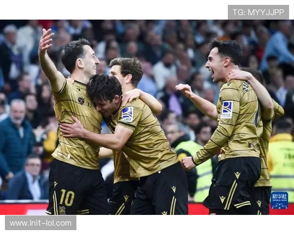 皇家马德里4-1大胜皇家社会豪取联赛八连胜,维尼修斯梅开二度